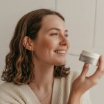 How to Build a Non-Toxic Beauty Routine That Supports Feminine Wellness and Sustainable Living